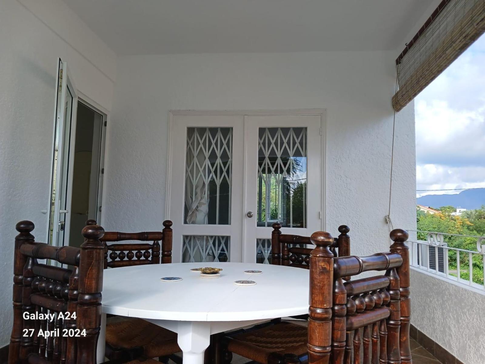 The Coral House Apartment ริวิแยร์นัวร์ ภายนอก รูปภาพ