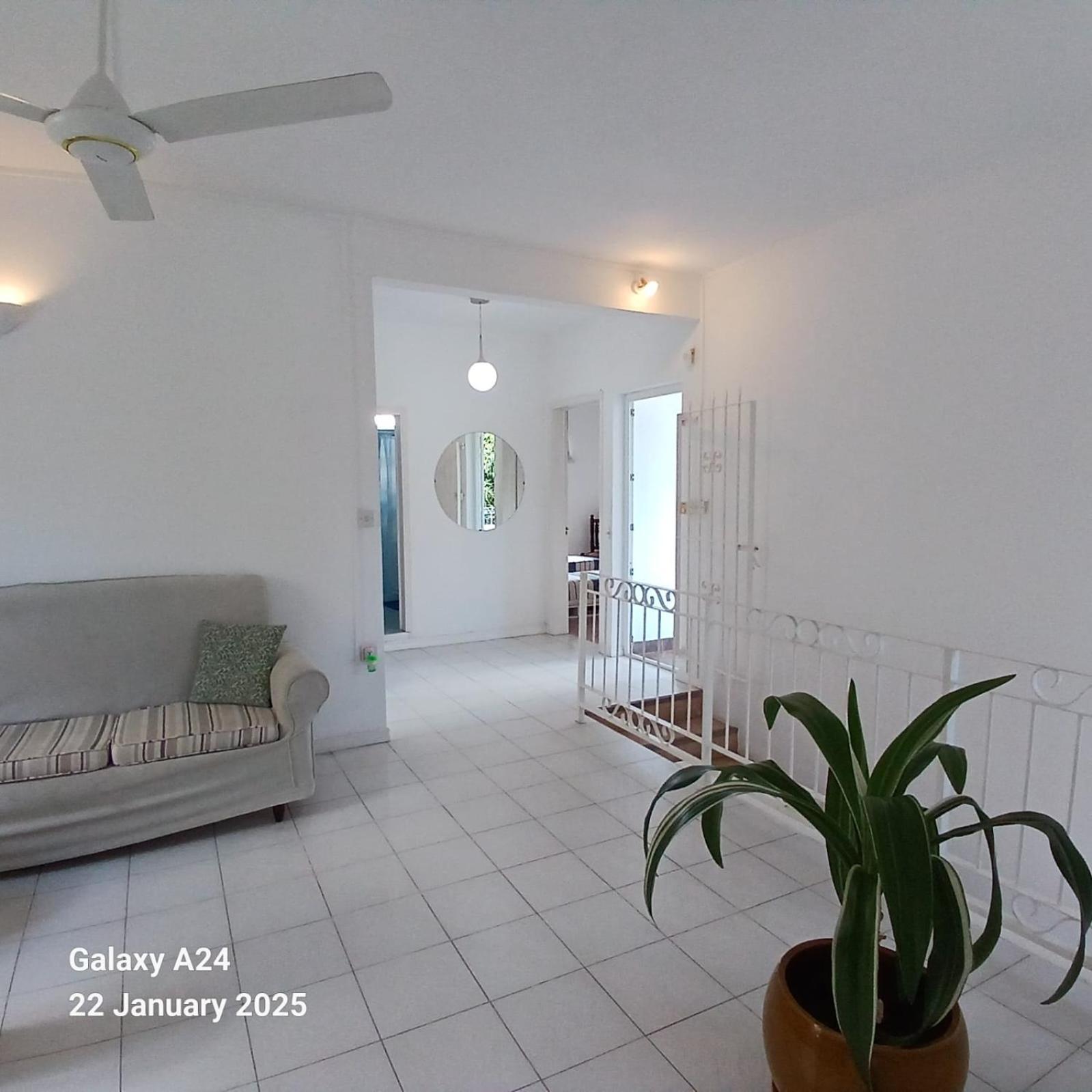 The Coral House Apartment ริวิแยร์นัวร์ ภายนอก รูปภาพ